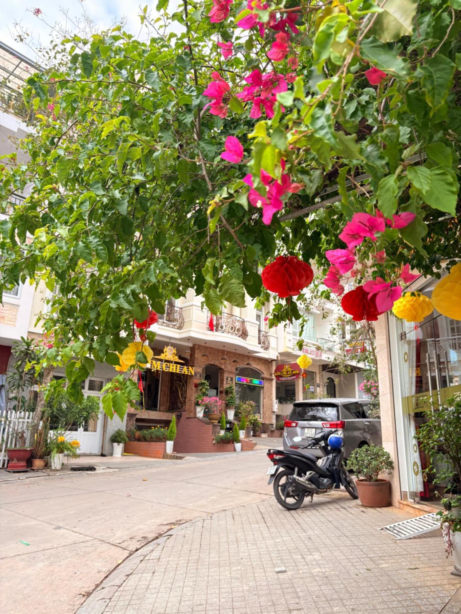 Khach San My Hang Dalat Bagian luar foto